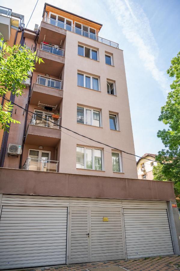 Elegant Spotless Apartment In Sofia Center Dış mekan fotoğraf